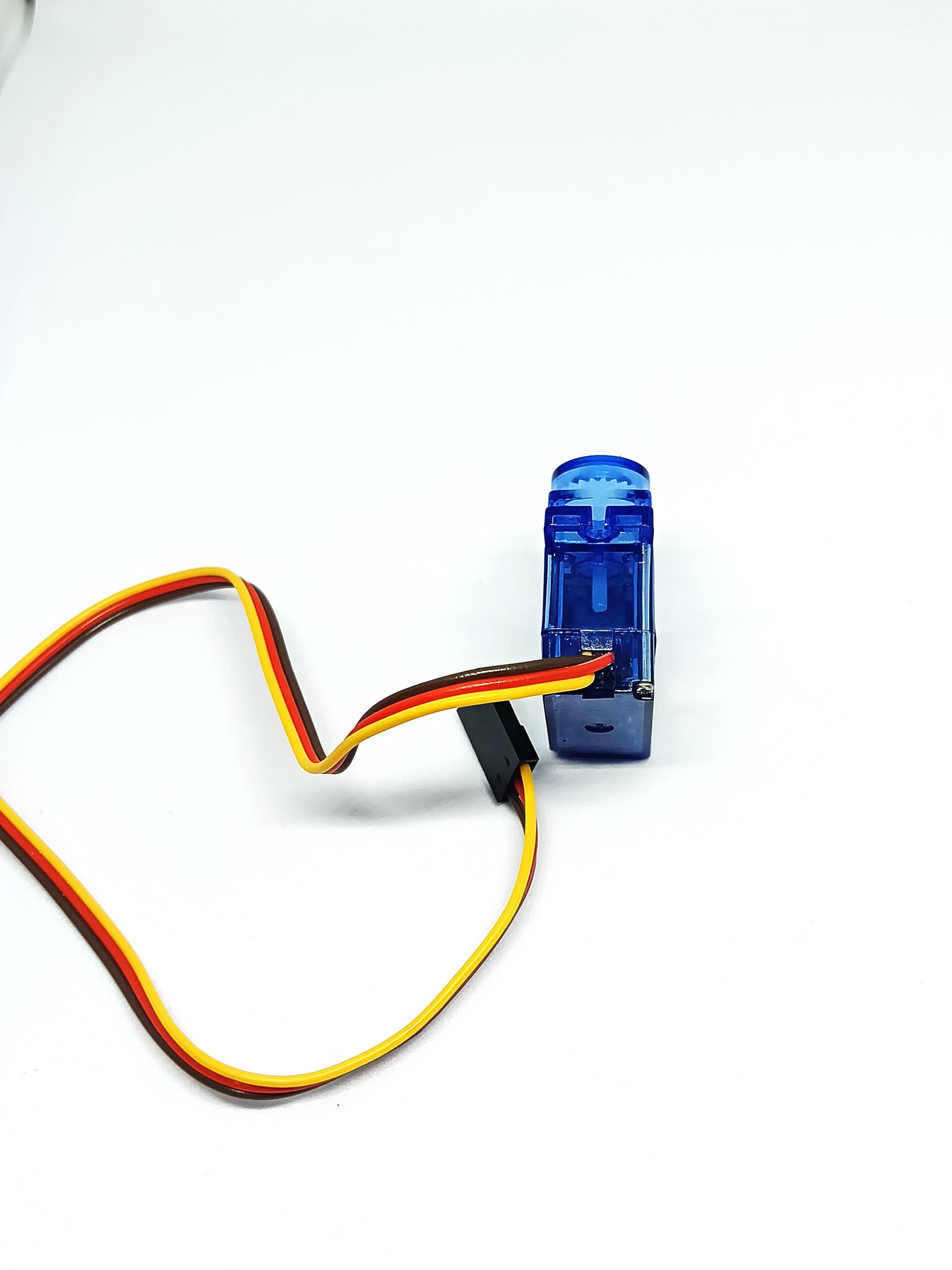 Tower Pro SG90 Micro Servo Motor for Arduino, Robotics & DIY - Image 3